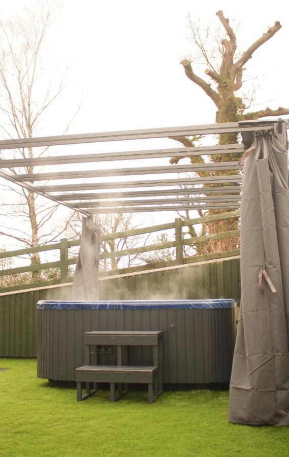 Caer Fedwen Barns Clwyd Cottage Two Bed, Barn Conversion With Private Hot Tub Bodfari Екстер'єр фото